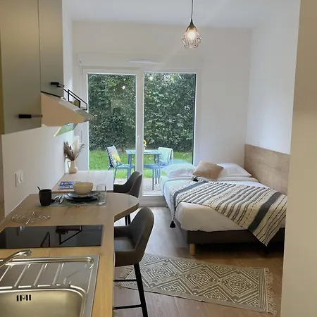 Neoresid Kampus Agora 몽트생아이그난